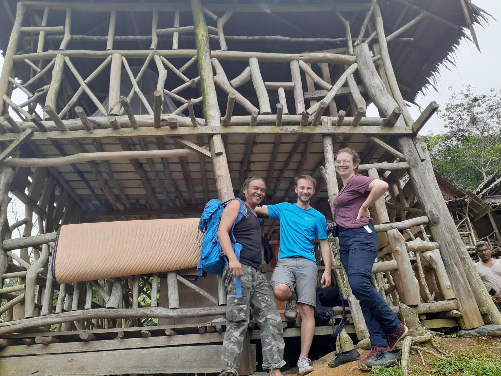 Jhony'S Backpacker-Guest House Only Stay Here Book Treking With Us Bukit Lawang Luaran gambar