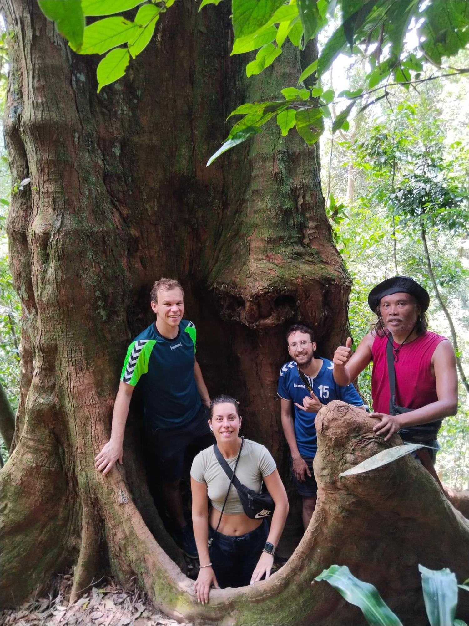 Jhony'S Backpacker-Guest House Only Stay Here Book Treking With Us Bukit Lawang Luaran gambar