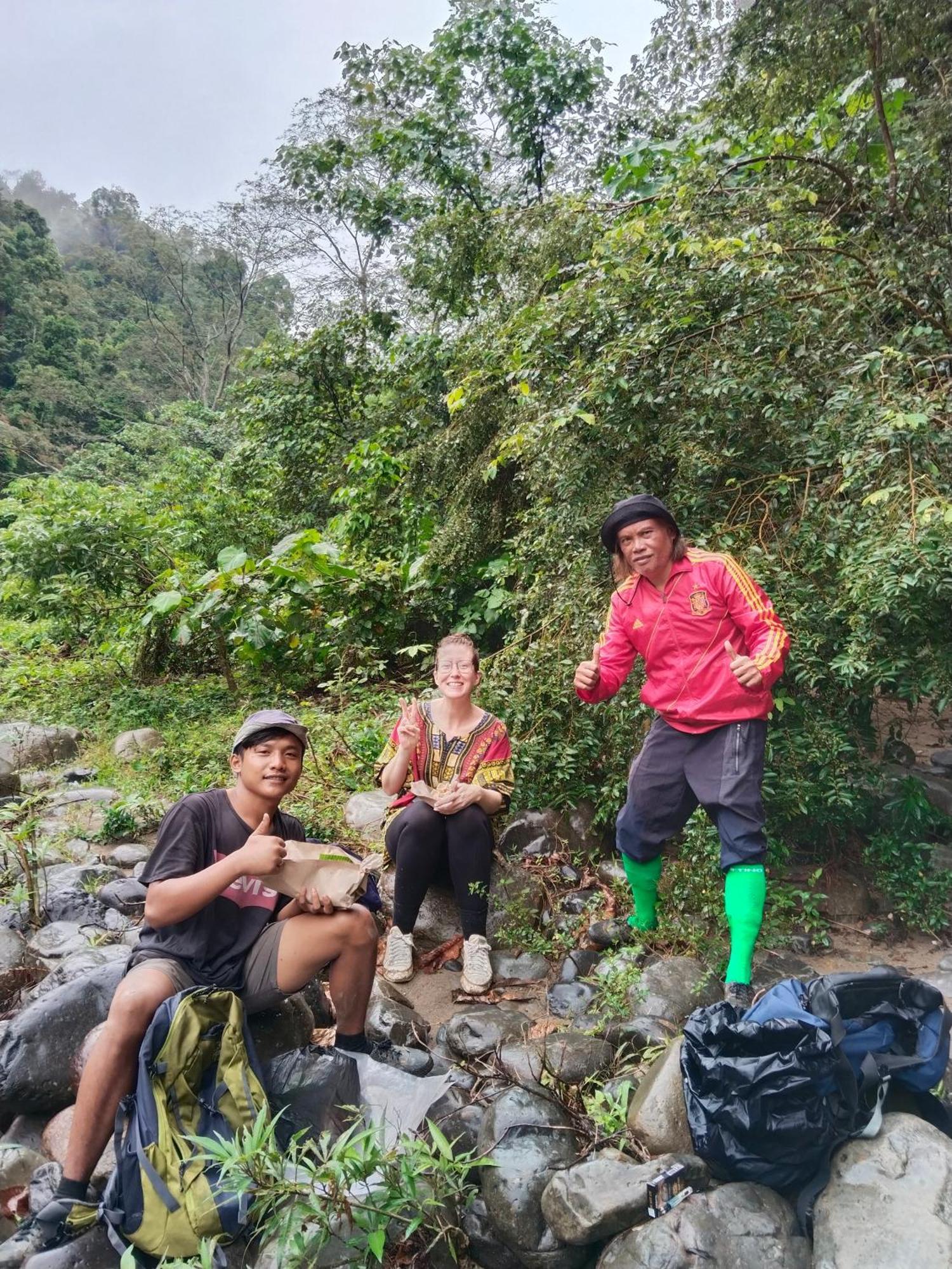 Jhony'S Backpacker-Guest House Only Stay Here Book Treking With Us Bukit Lawang Luaran gambar