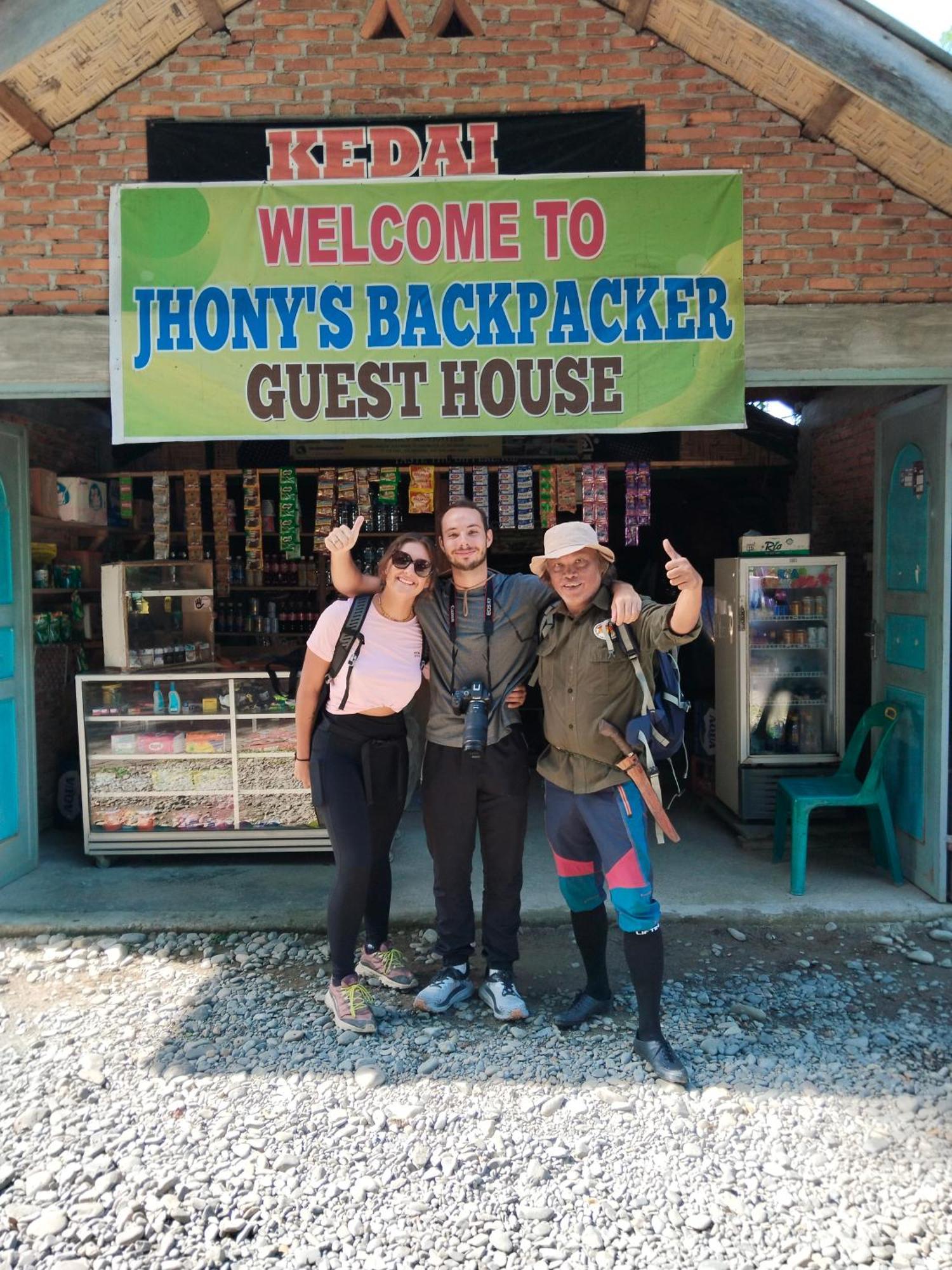 Jhony'S Backpacker-Guest House Only Stay Here Book Treking With Us Bukit Lawang Luaran gambar